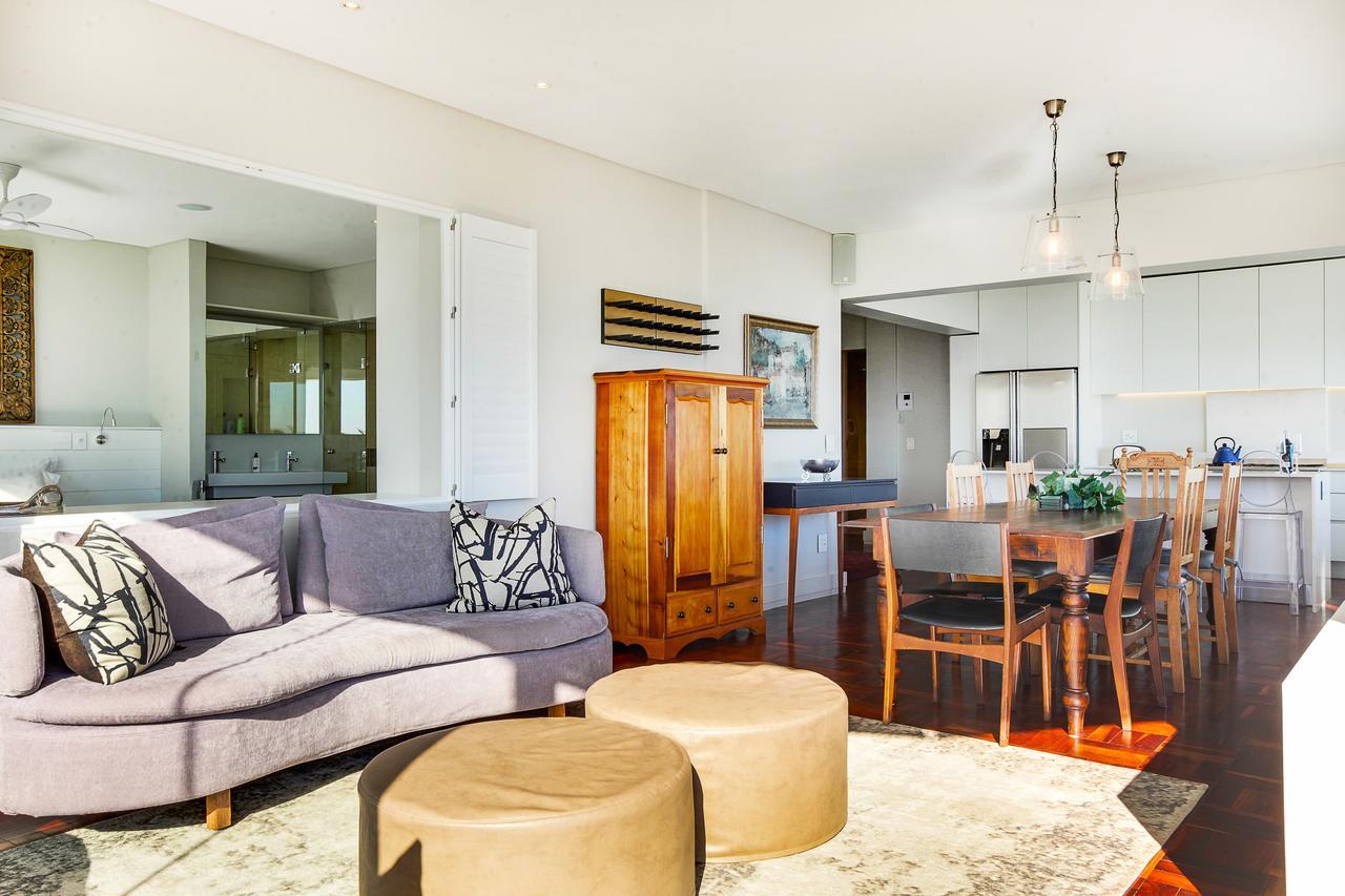 Backup Powered Sea View Apartment On The Promenade Kapstadt Exterior foto
