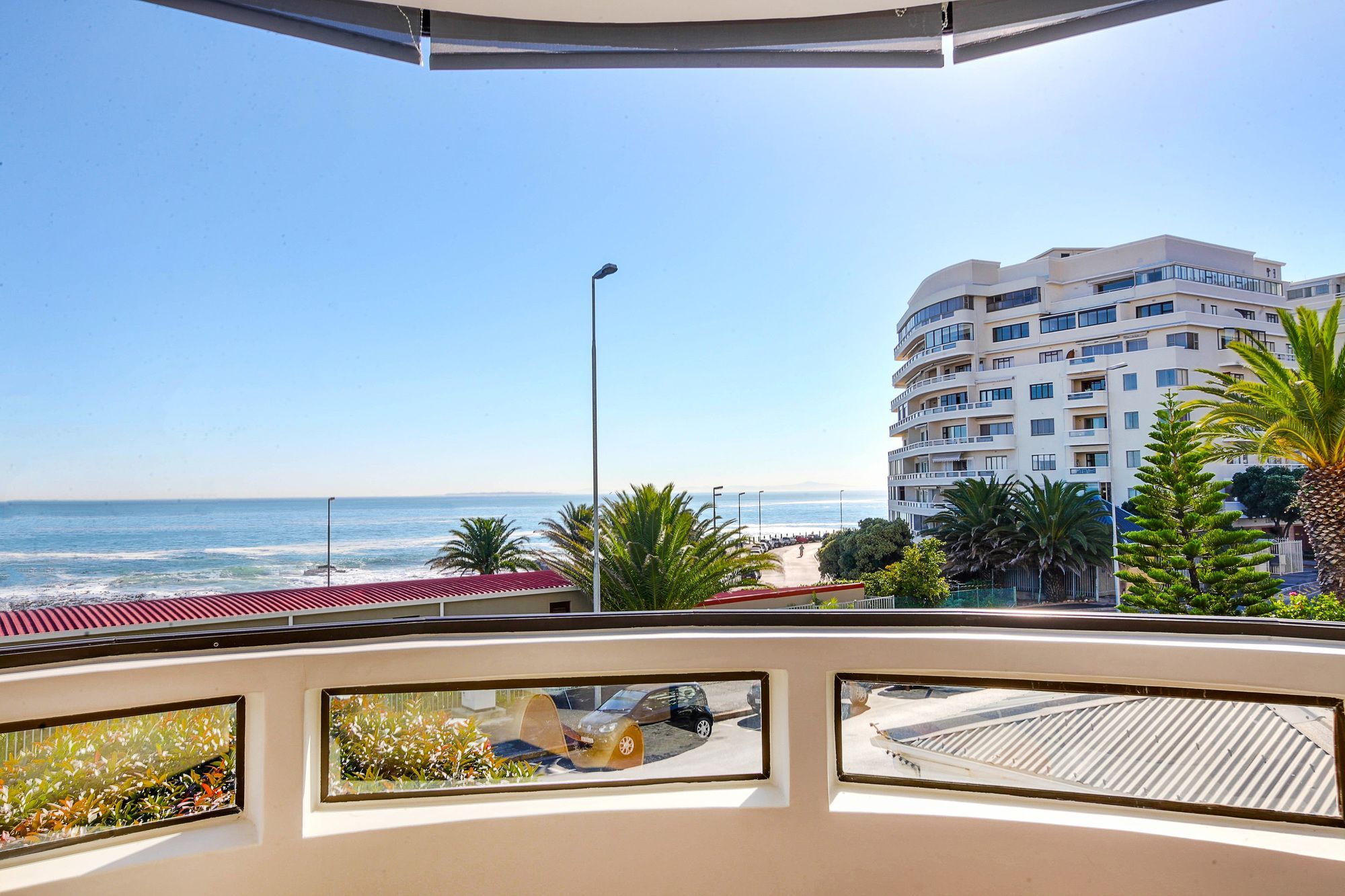 Backup Powered Sea View Apartment On The Promenade Kapstadt Exterior foto