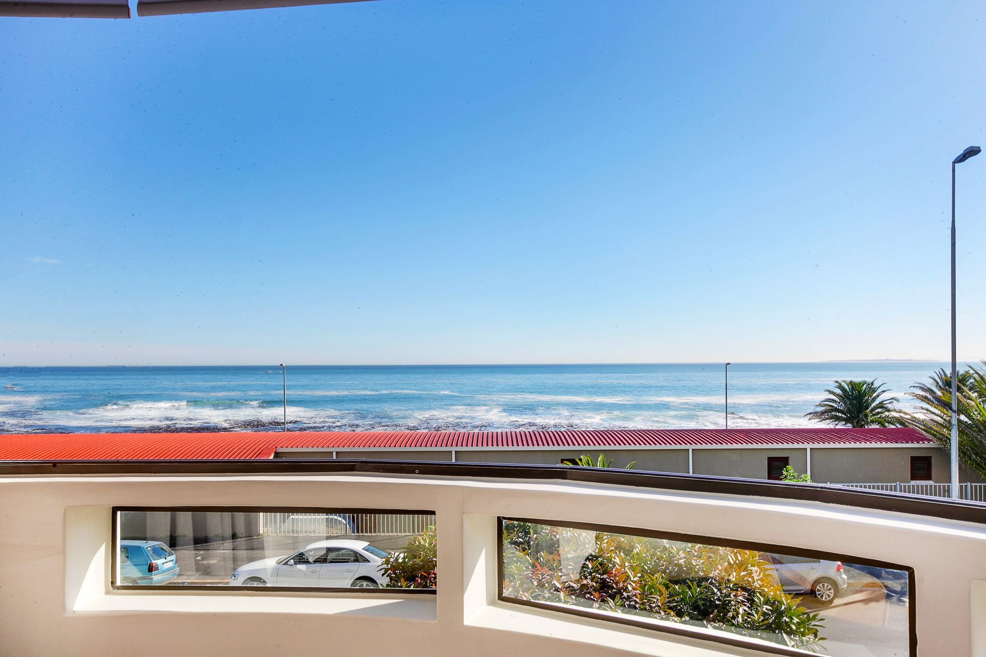 Backup Powered Sea View Apartment On The Promenade Kapstadt Exterior foto
