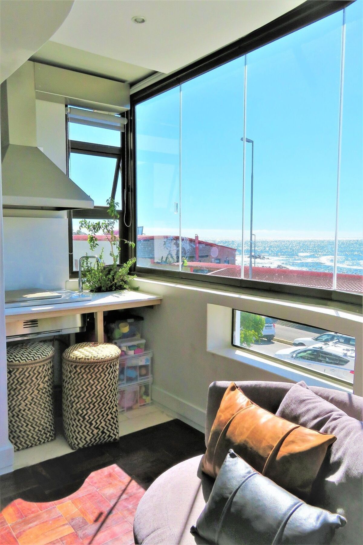 Backup Powered Sea View Apartment On The Promenade Kapstadt Exterior foto